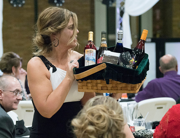 2018 Masquerade084