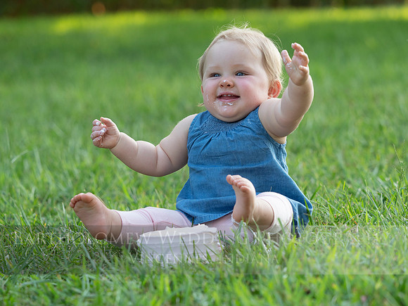 Nora one year059